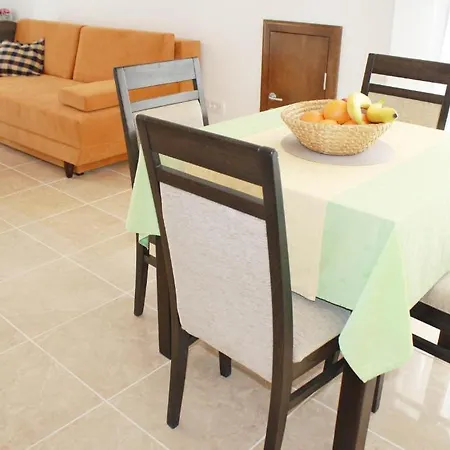 Luxury Lenka * Podstrana
